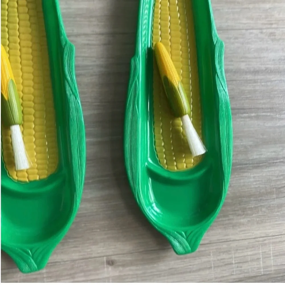 Set of 4 – Reusable Corn on the Cob Holders for BBQ & Cookouts